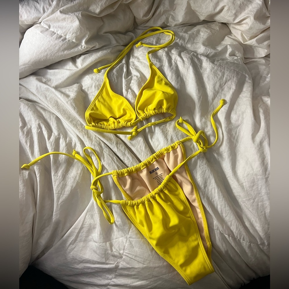 Blue hour SM yellow string bikini